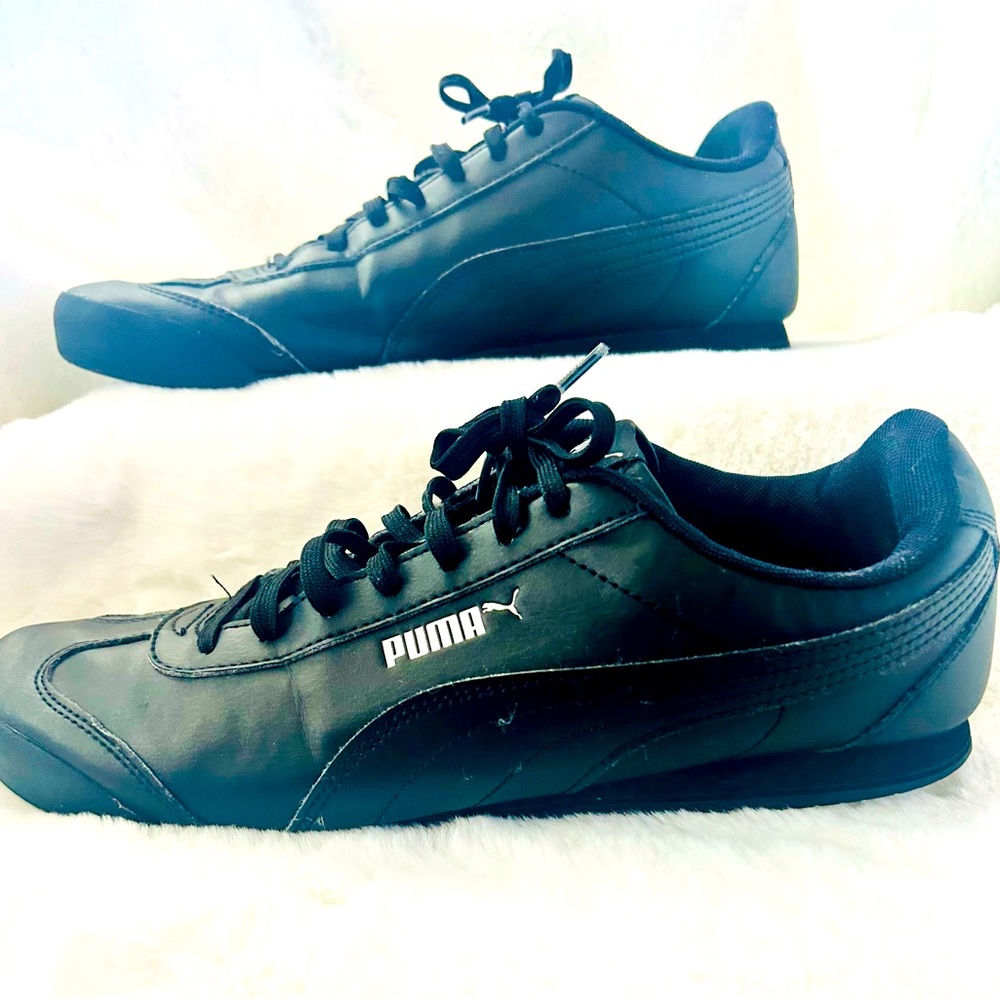 Puma  black men's shoes. Size 11